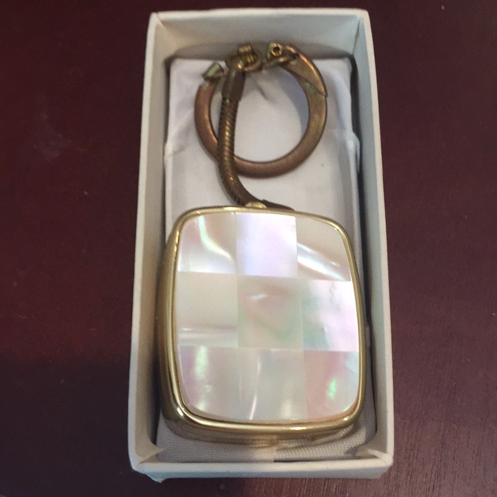 Beautiful Vintage Sankyo Music box keychain